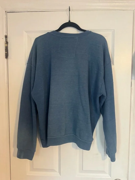 Essential Relaxed Crew Sweatshirt - Picture 3 of 3